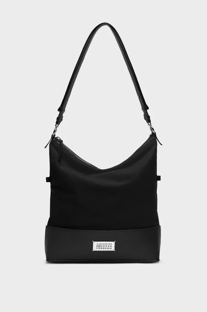 메종 마르지엘라 5AC Hobo 미디엄 블랙 제품 사진 메종 마르지엘라 5AC Hobo 미디엄 블랙 제품 사진
