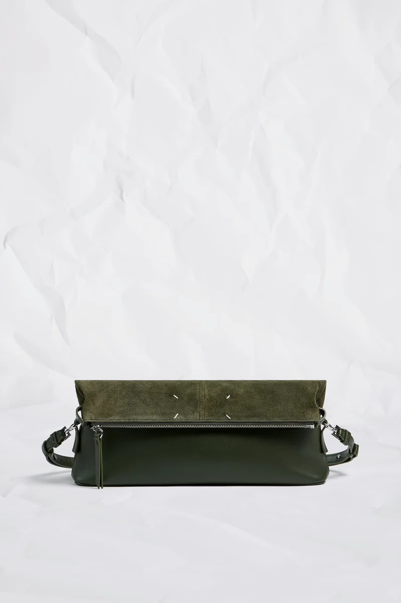 메종 마르지엘라 5AC Soft Pouch 밀리터리 그린 제품 사진