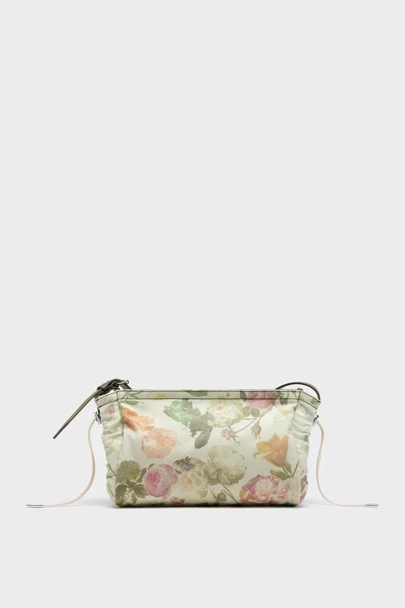 메종 마르지엘라 Drawstring Shoulder Bag 베이지 제품 사진 메종 마르지엘라 Drawstring Shoulder Bag 베이지 제품 사진
