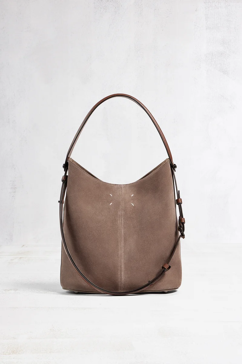 메종 마르지엘라 Dress-Age Hobo 토프 제품 사진 메종 마르지엘라 Dress-Age Hobo 토프 제품 사진