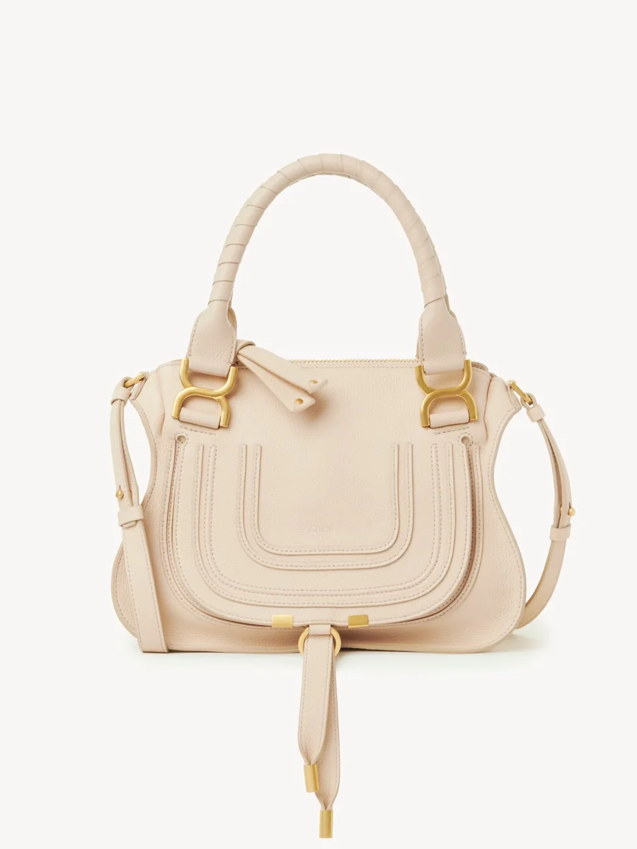 끌로에 그레인드 가죽 스몰 Marcie 백 Sweet Beige 제품 사진 끌로에 그레인드 가죽 스몰 Marcie 백 Sweet Beige 제품 사진