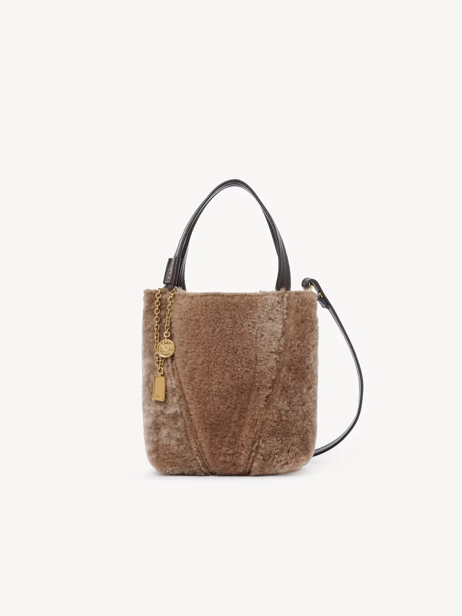 끌로에 시어링 스몰 Chloé Spin 토트백 Floral Grey 제품 사진 끌로에 시어링 스몰 Chloé Spin 토트백 Floral Grey 제품 사진