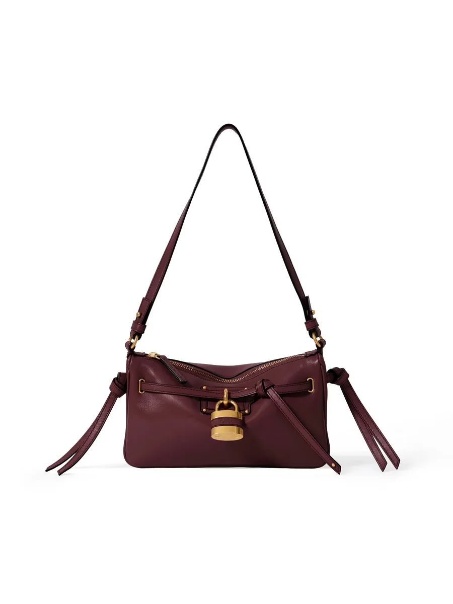 끌로에 소프트 가죽 미니 Paddington Sling 스트랩 파우치 Burnt Red 제품 사진 끌로에 소프트 가죽 미니 Paddington Sling 스트랩 파우치 Burnt Red 제품 사진