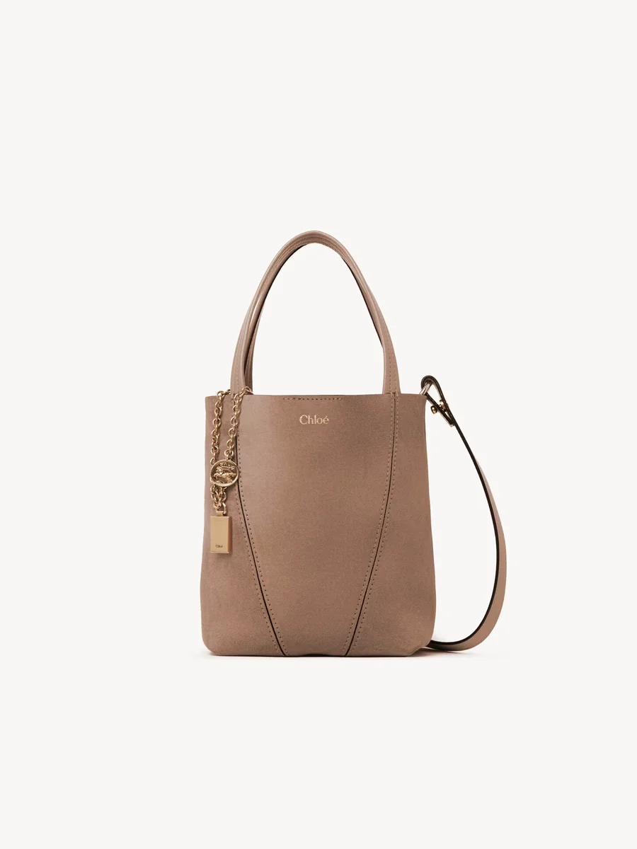 끌로에 스웨이드 가죽 스몰 Chloé Spin 토트 백 Motty Grey 제품 사진 끌로에 스웨이드 가죽 스몰 Chloé Spin 토트 백 Motty Grey 제품 사진