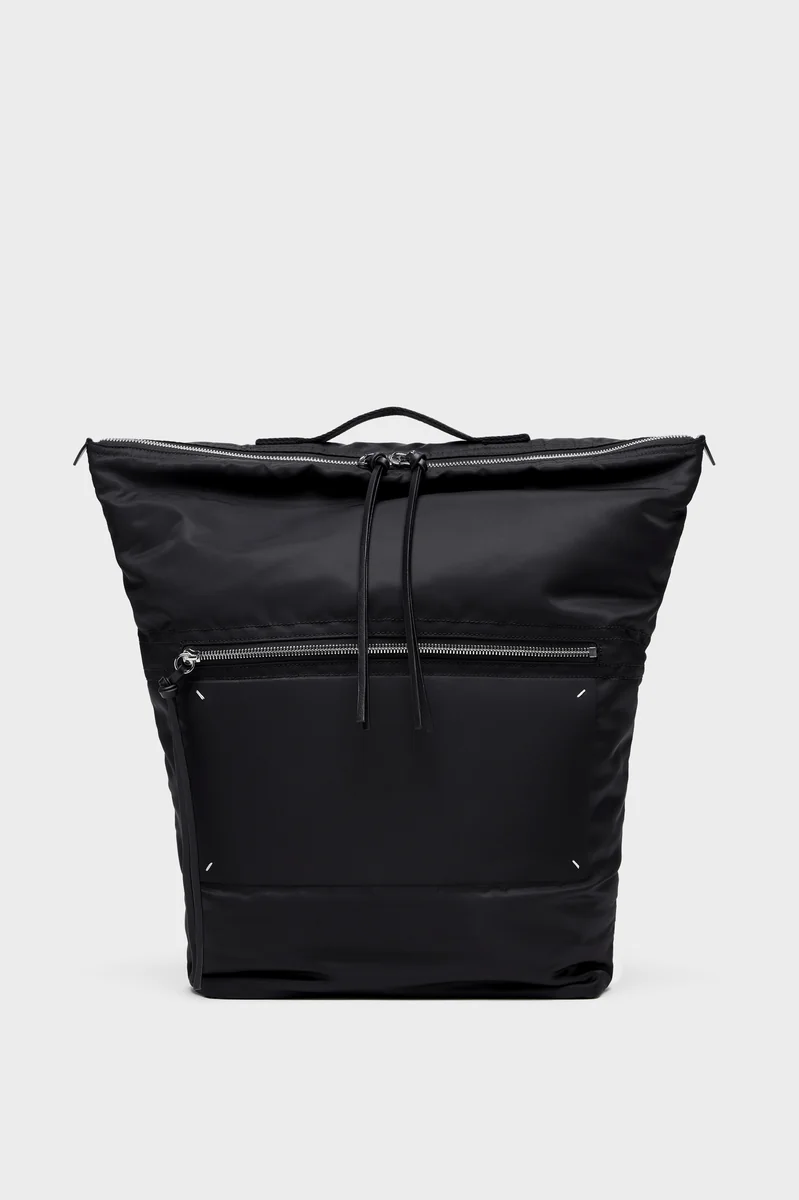 메종 마르지엘라 Zip Backpack 블랙 제품 사진 메종 마르지엘라 Zip Backpack 블랙 제품 사진